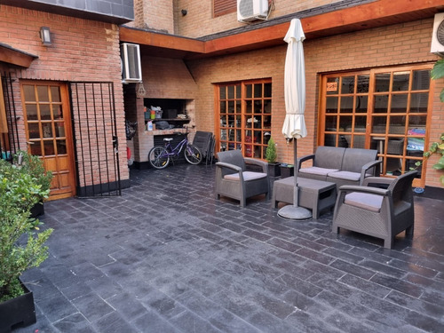 Imagen 11 de 30 de Ph Venta Flores, 6amb, Pileta Climatizada, Parrilla, Quincho Y Playroom. Hermoso!!! Dueño Directo