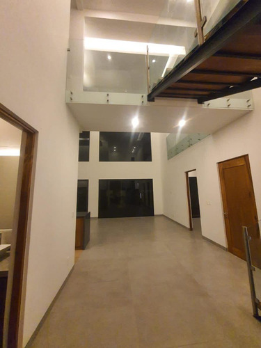 Casa En Renta Merida, Privada Yucatan Country Club.