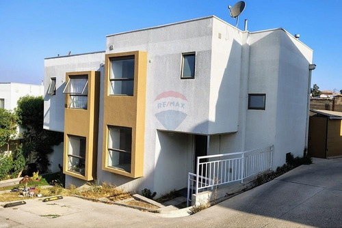 Casa Céntrica En Quilpué: Inversión Ideal 3d/2b