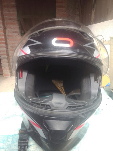 Buenas Noches Vendo 3 Cascos Para Moto En 1,800 Los 3 Están