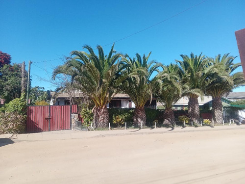 Casa En Playa Principal / Excelente Ubicación