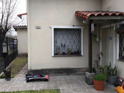 Imagen 2 de 8 de Casa En Venta En Ituzaingo Norte