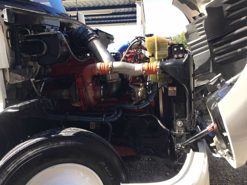 Imagen 7 de 10 de Kenworth T680