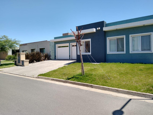 Se Vende O Permuta Casa En B° Privado 7 Soles - Malagueño