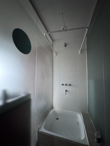 Departamento En Alquiler Con Patio, Bernal. Sin Expensas