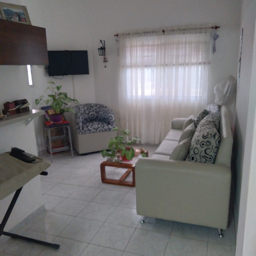 Imagen 6 de 23 de Tres Ph En Bloque Todos Con Entrada Independiente - Depto. De 3 Ambientes Y Patio, Monoambiente Con Cocina Y Patio Y Depto. De 2 Ambientes Con Patio Y Entrada De Auto.