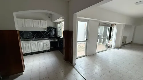 Casa en alquiler en Vélez Sarsfield