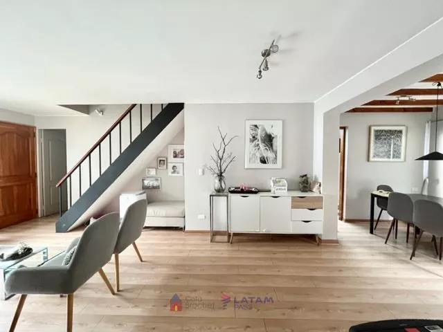 Casa En Venta Las Condes/ Sector Edimburgo