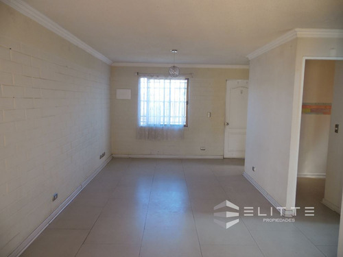 Casa En Arriendo De 4 Dormitorios 3 Baños En Talagante