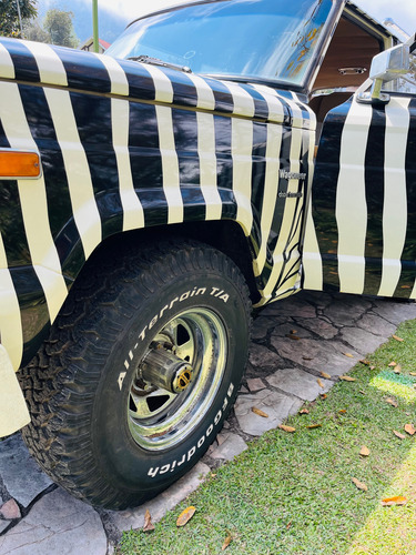 Jeep Wagoneer