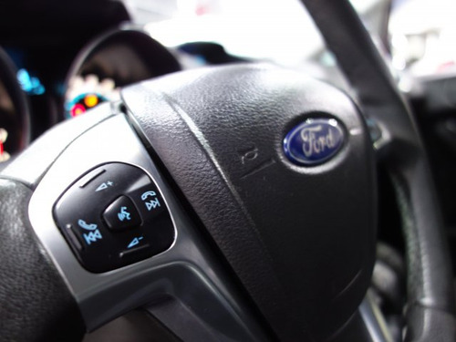 Ford Fiesta Fiesta 1.6 TITANIUM HATCH 16V FLEX 4P AUTOMÁTICO