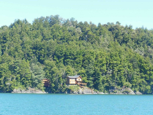 Imagen 8 de 30 de Isla Cui Cui Lago Puyehue 0