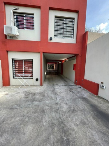 Imagen 2 de 4 de Cochera Cubierta En Venta En Excelente Zona De Lomas De Zamora