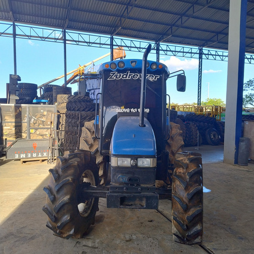 Trator New Holland Tl75e, Ano 2011, 4x4, Cabine Com Ar.