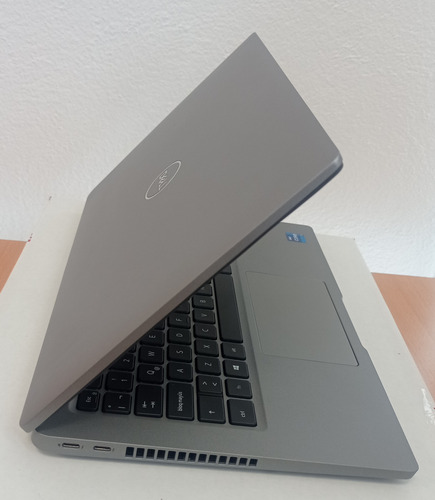 Dell Latitude 5420 Core I7-1165g7, 14 , Win 10 Pro, 16gb Ram (Usado)