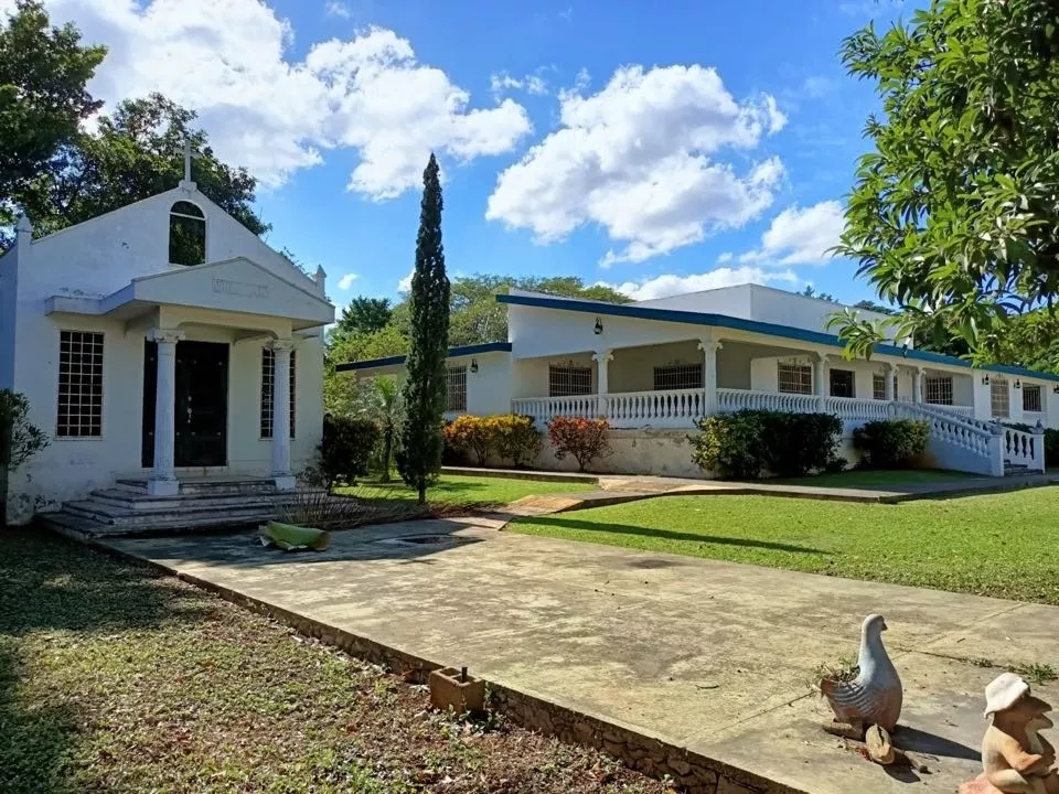 Venta Hermosa Quinta Al Poniente De La Ciudad De Mérida.