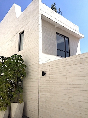 Imagen 2 de 14 de Casa En Venta En Alvaro Obregón