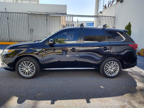 Imagen 5 de 15 de Mitsubishi Outlander Lim. Phev Hibrida At