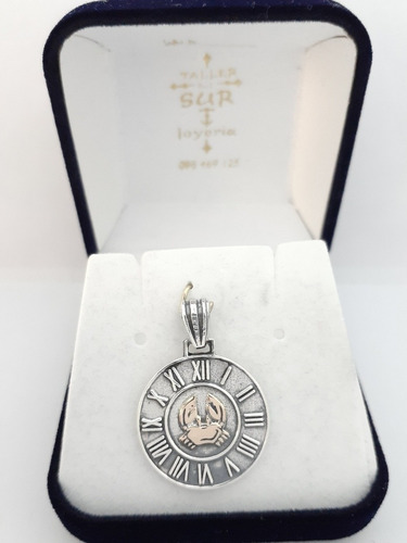 Medalla Diseño Reloj En Plata Y Oro Zodíaco Signo Cáncer 