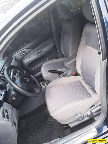 Mitsubishi Lancer 2013