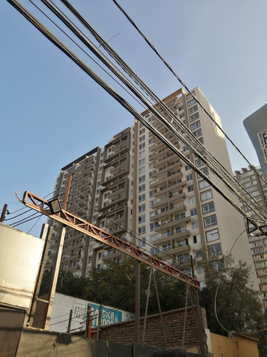 Se Arrienda Depto 2 Piezas + 2 Baños + Bodega (incluye Ggcc)
