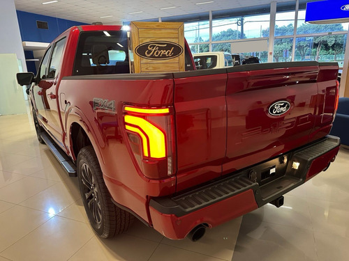 Ford F-150 5.0 V8 GASOLINA CD LARIAT BLACK FX4 AUTOMÁTICO