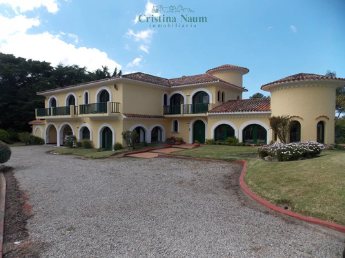 Muy Buena Casa En La Mejor Zona Del Golf