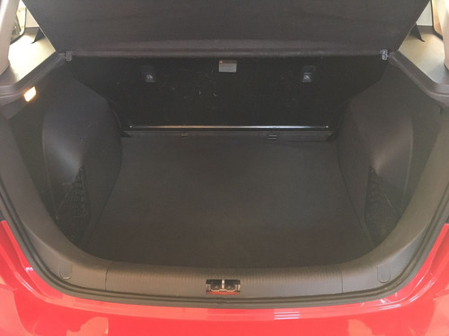 Imagen 11 de 14 de Volkswagen Suran 1.6 Comfortline