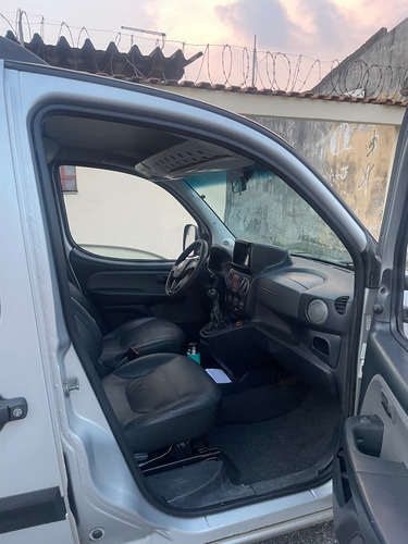 Fiat Doblo 1.8 16v Essence Flex 5p