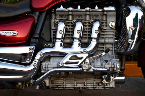 Imagen 1 de 15 de Impresionante Triumph Rocket Iii 2300cc Excelente Manejo