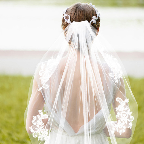 Velos De Novia Cortos Con Cuentas De Cristal Simples Y Elega