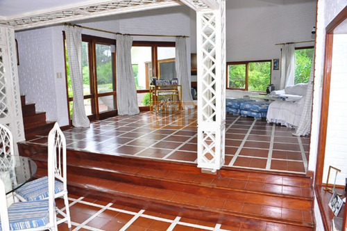 Casa En Lugano, 4 Dormitorios -ref:19810
