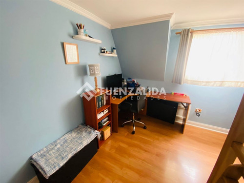 Casa En Venta De 3 Dorm Y 2 Bañ En La Comuna De El Bosque