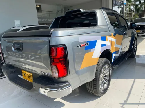 Chevrolet Colorado HC 4X4 AT