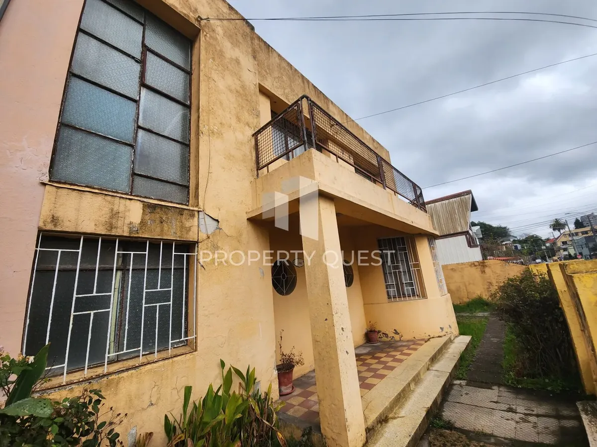 Imagen 4 de 26 de Venta Casa 4d+3b Barrio Universitario