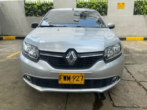 Renault Logan 1.6 Privilege / Intens
