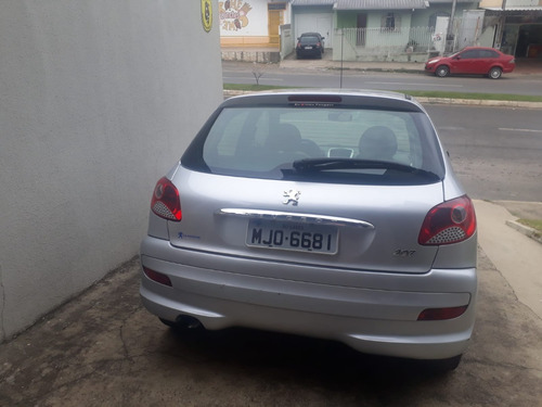Peugeot 207 Xr 1.4 Flex 8v 5p
