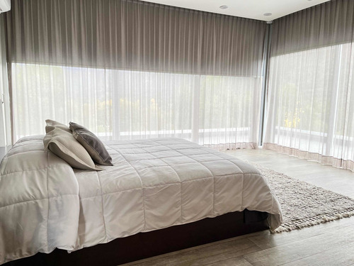 Imagen 7 de 16 de Alquiler De Casa Con Pileta, Gimnasio Y Quincho En Barrio Arelauquen. También Venta Dueño Directo.