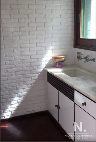 Venta De Casa 5 Dormitorios En El Golf
