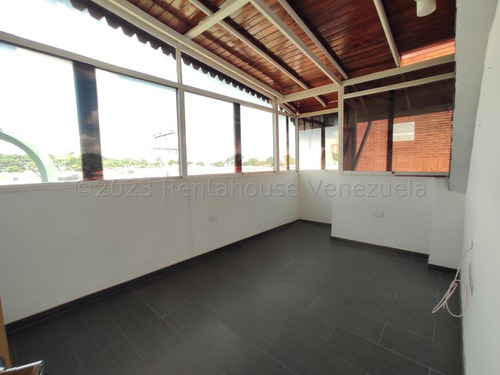 Townhouse En Venta Urb San Pablo Turmer Rah25-15603 Meglisf