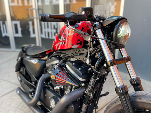 Harley Davidson Sportster 883 Custom 2016