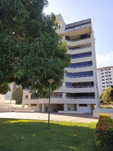 Venta De Excelente Apartamento En Tanaguarena   Bv