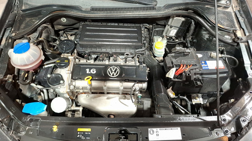 Volkswagen Polo 1.6 STARTLINE STD.