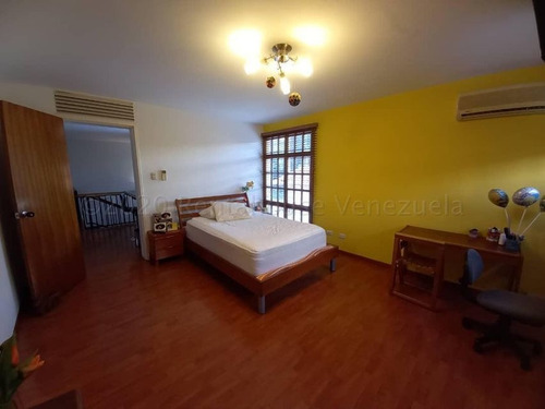 Imagen 8 de 13 de Venta Casa Prados Del Este 21-10321-y Ymanol Elizalde