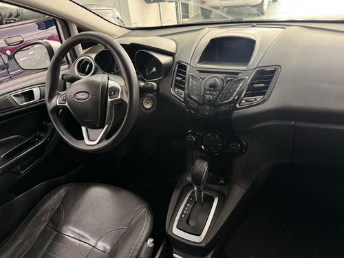 Fiesta Hatch 1.6 2015 Automático