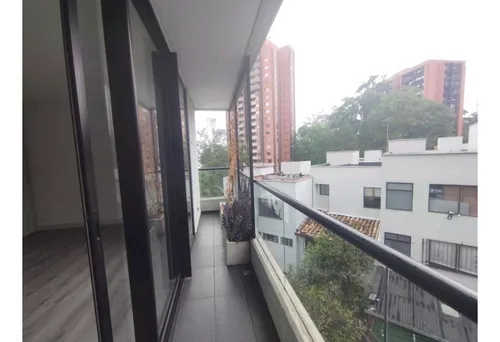 Apartaestudio En Alquiler En El Poblado - Tranversal Superior