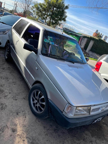Imagen 2 de 7 de Fiat Uno 1999 1.4 S Premio 3 P