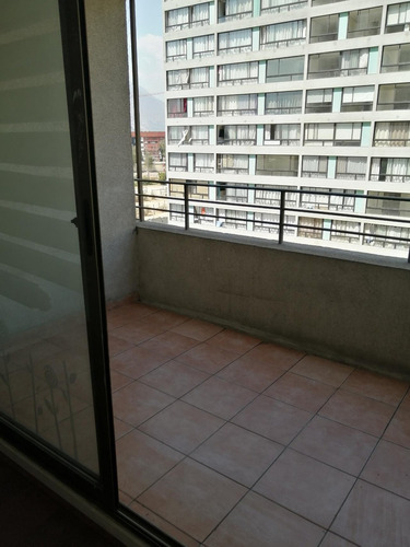 Departamento En Sector Residencial De Independencia
