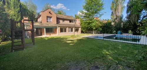 Imagen 4 de 14 de Chalet En Venta En Campos De Alvarez