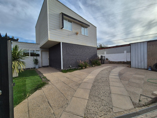 Atención! Casa De 3d+3b, Como Nueva. Oportunidad Compra.